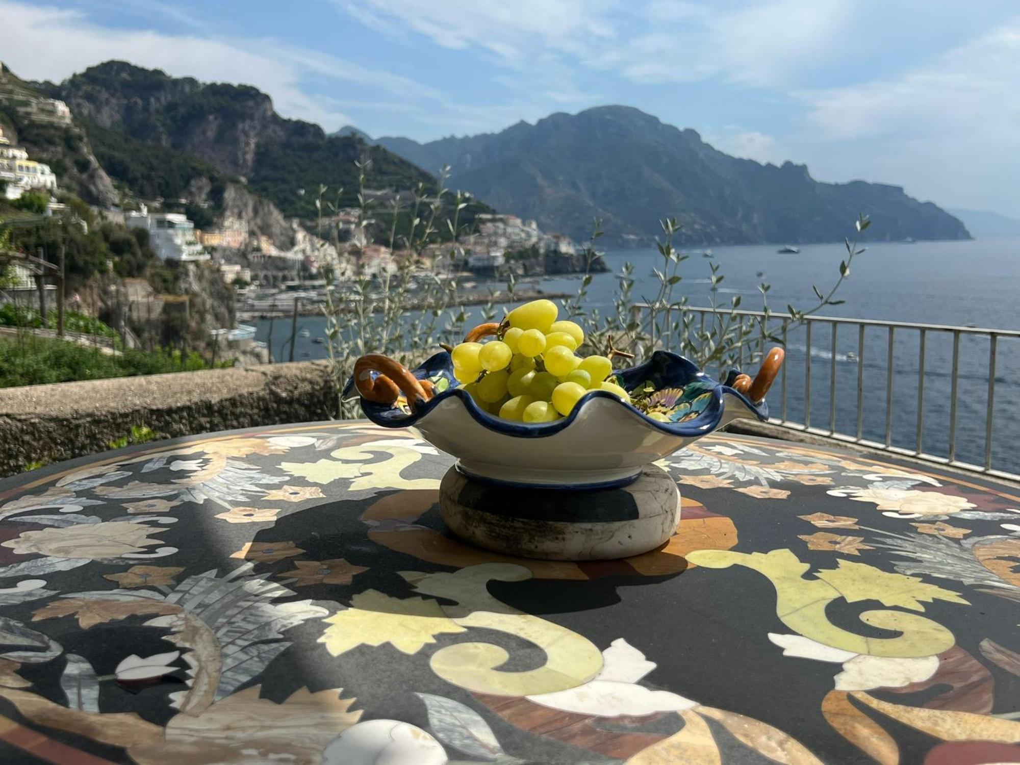 Appartamento Di Raphael Con Discesa Privata Al Mare Amalfi Exteriér fotografie